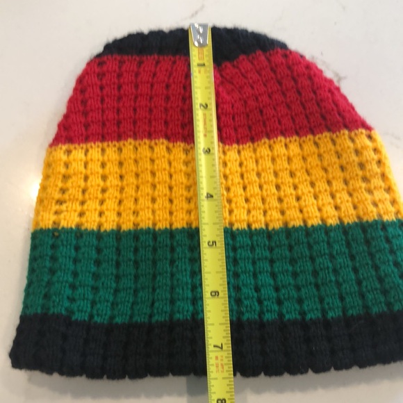 Knitted beanie jamaican flag color - Picture 4 of 4